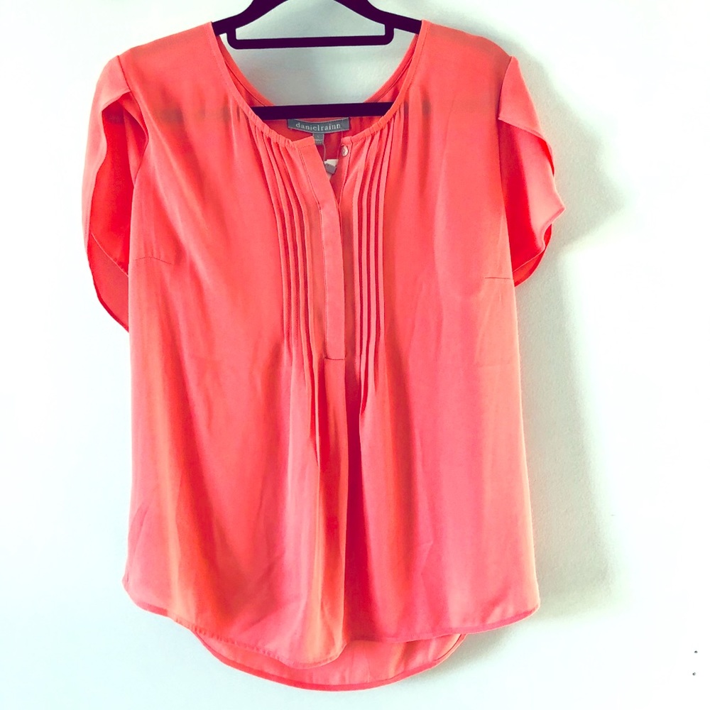 Daniel Rainn Tulip Sleeve Blouse | Large | Peach